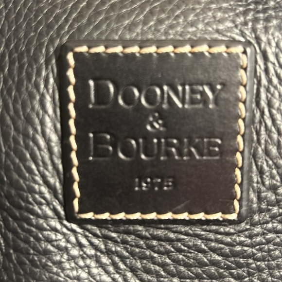 Dooney & Bourke Drawstring bag with tassels and duck tag. - Picture 2 of 12